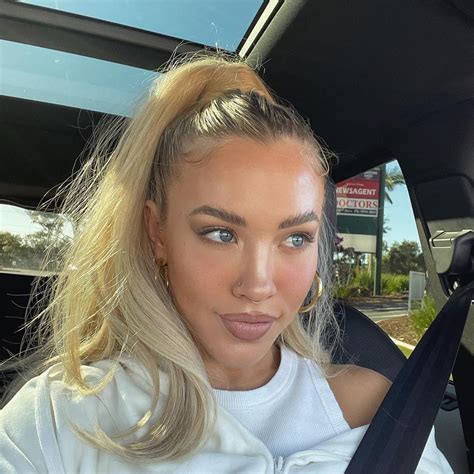 Tammy hembrow age  News Jun 19, 2022 10:41 am · By In Touch Staff Tammy Hembrow is an Australian model, formerly one of Kylie Jenner ’s friends